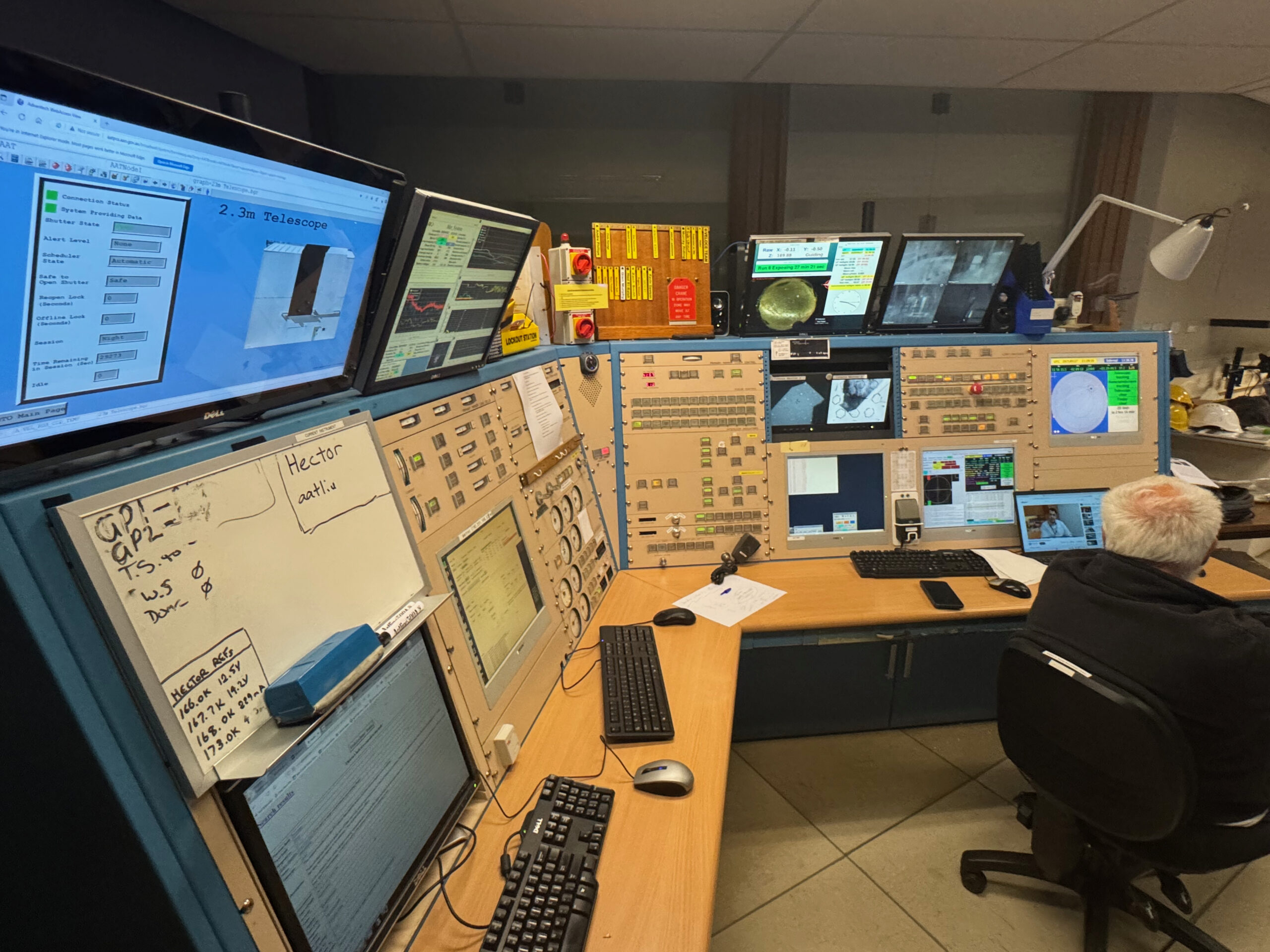 Observing Console of the AAT